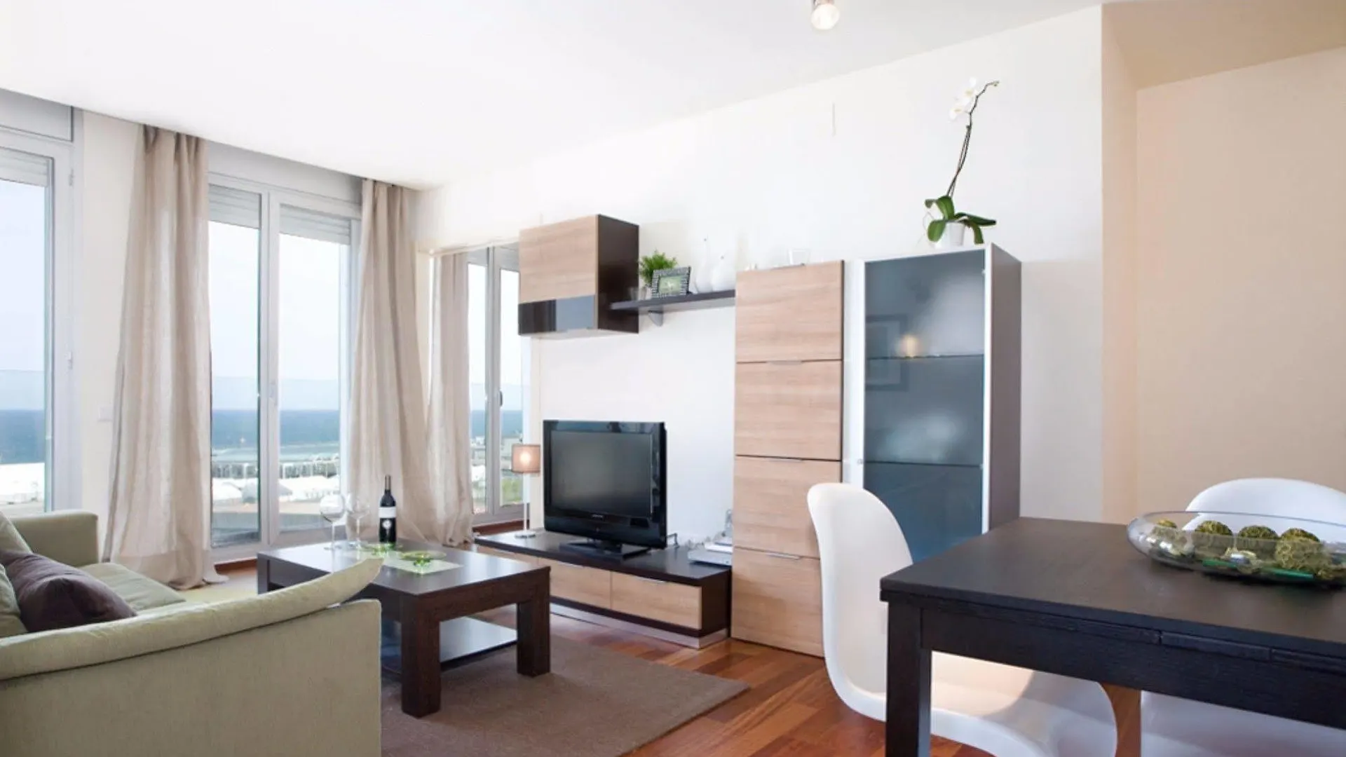 Rent Top Apartments Forum Sant Adria de Besos