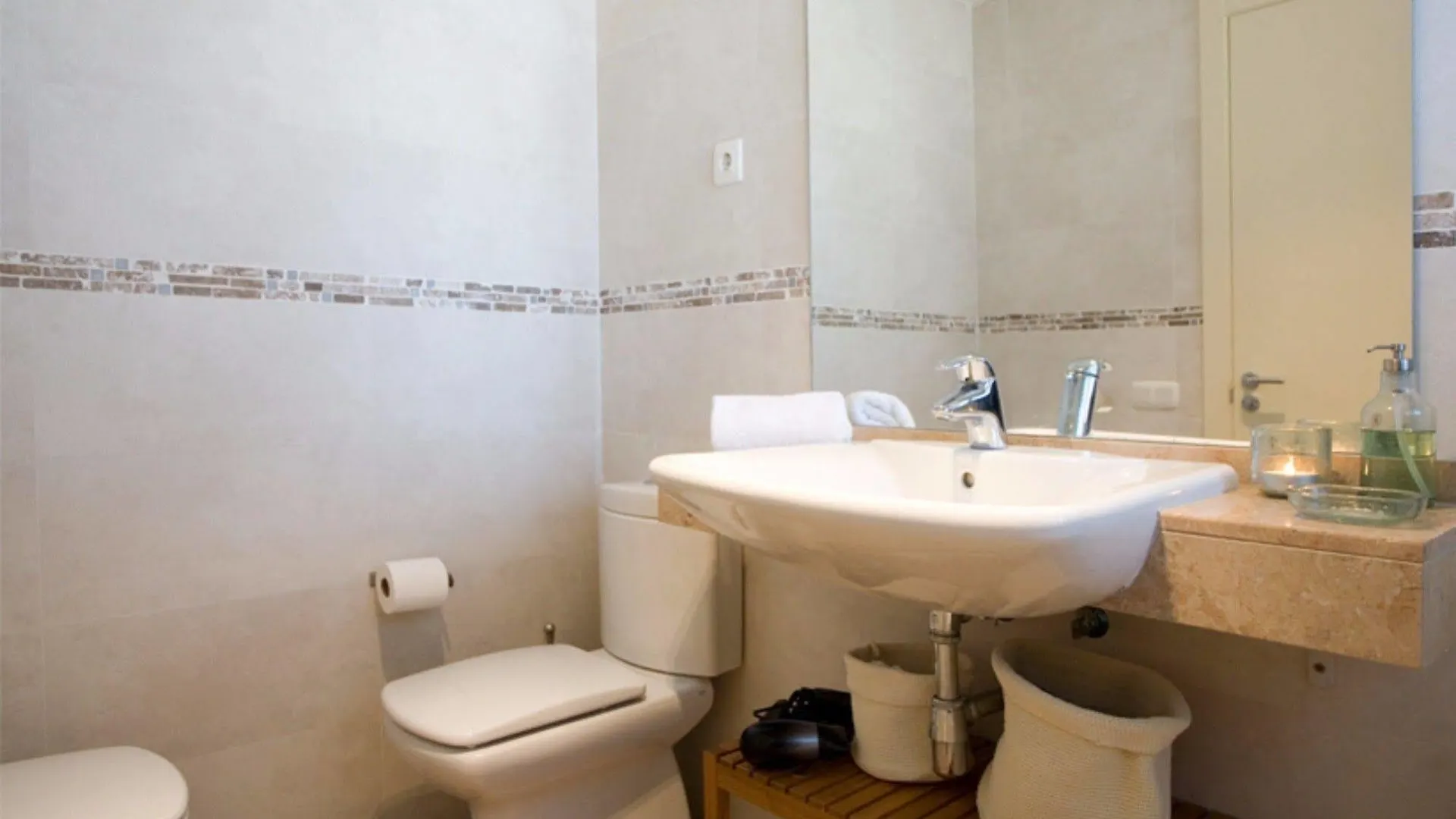 Rent Top Apartments Forum Sant Adria de Besos