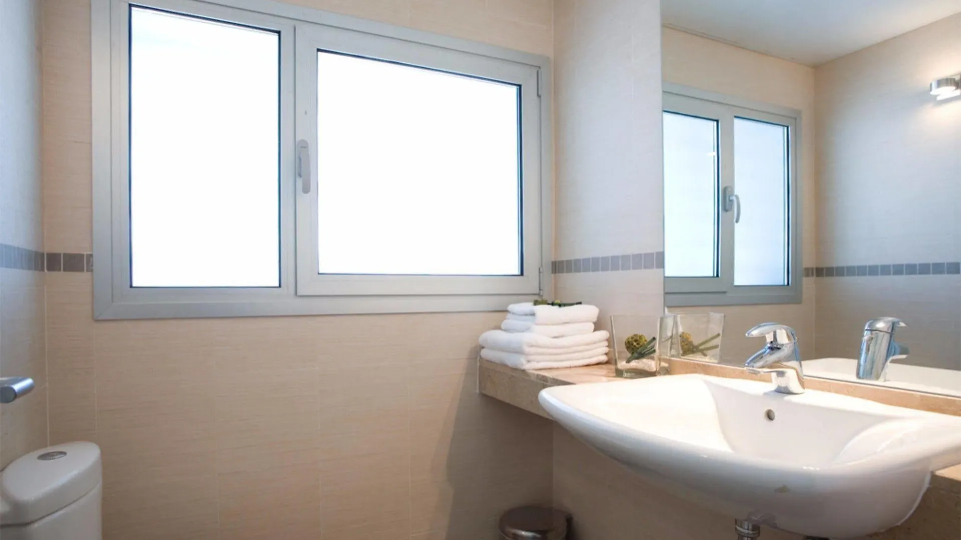 Rent Top Apartments Forum Sant Adria de Besos Spain