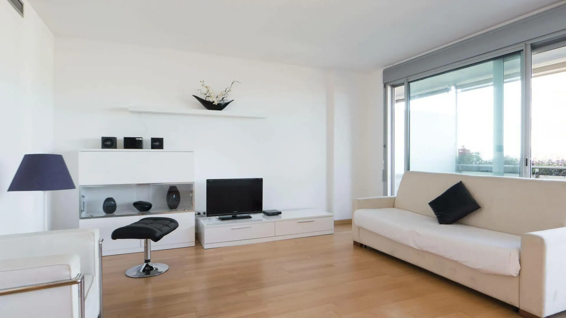 Rent Top Apartments Forum Sant Adria de Besos